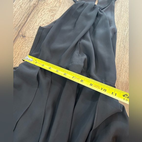 Little black dress - Picture 6 of 10